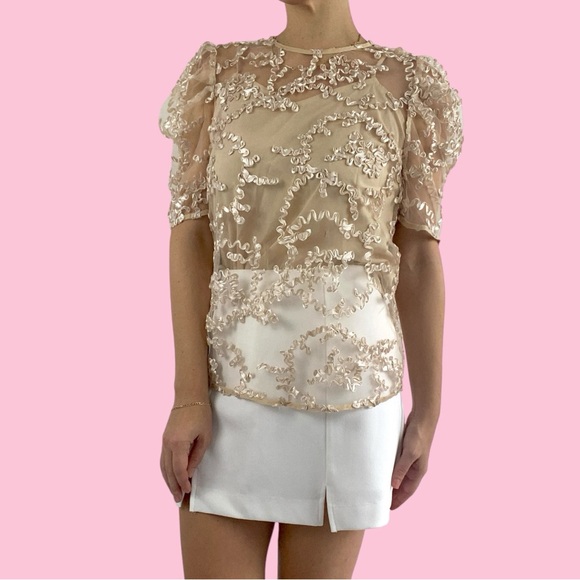 mesh sheer Beige top with cami - Picture 1 of 3